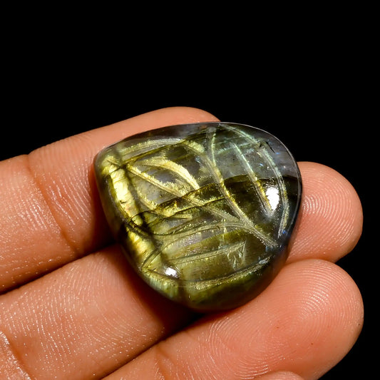 Labradorite Pear Shape Carved Loose Gemstone Natural 35.5 Ct. 27X23X7 mm V-1037