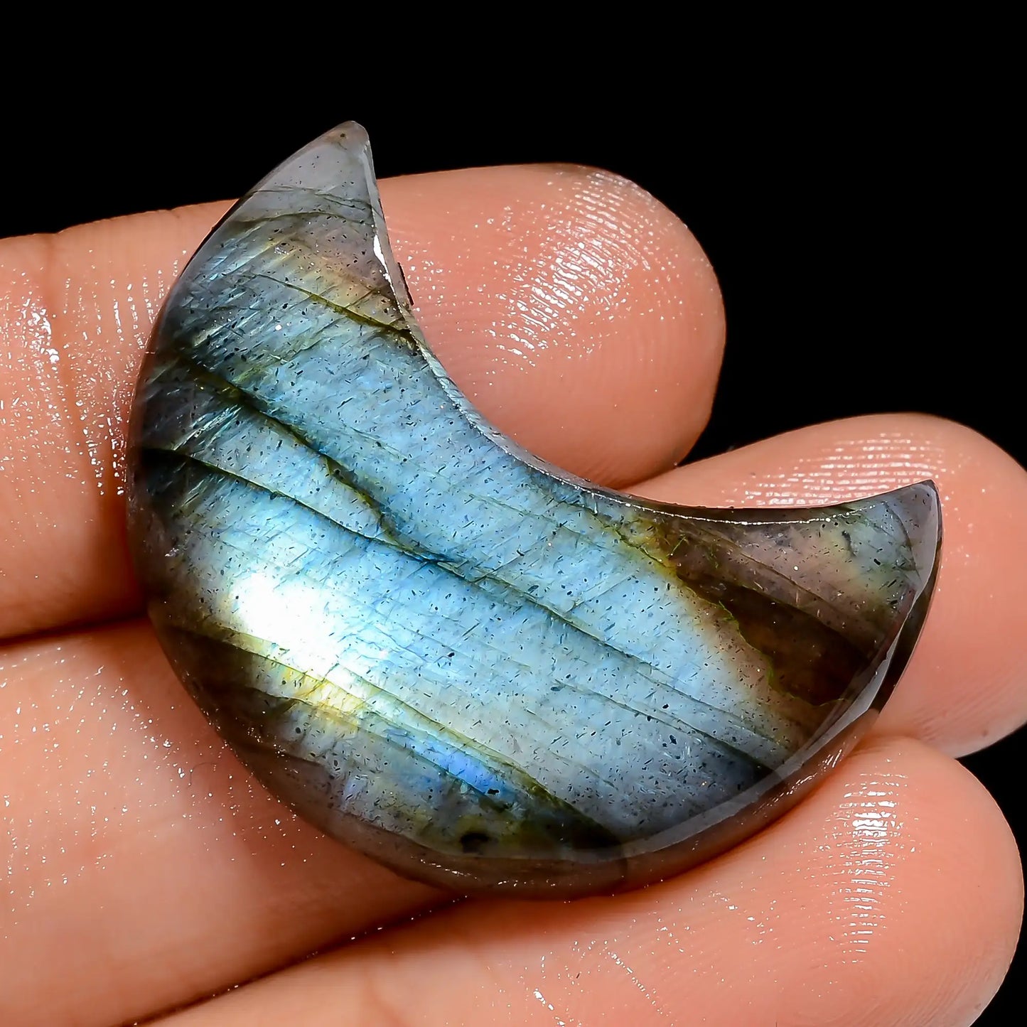 Wonderful Top Grade Quality 100% Natural Golden Labradorite Crescent Moon Shape Cabochon Gemstone For Making Jewelry 34 Ct 30X22X7 mm V-6978