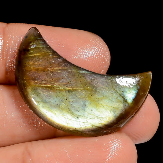 Wonderful Top Grade Quality 100% Natural Golden Labradorite Crescent Moon Shape Cabochon Gemstone For Making Jewelry 26.5 Ct 31X20X5 mm V-6980